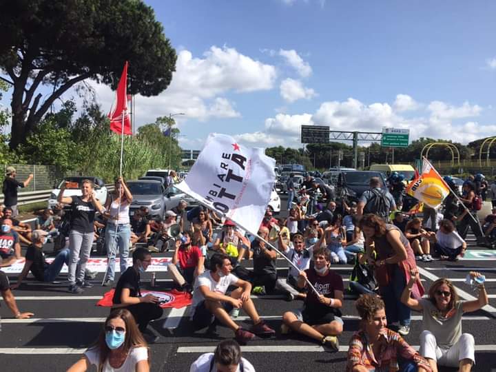 Fiumicino, i dipendenti Alitalia bloccano l’aeroporto Leonardo da Vinci