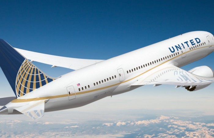 Usa, la United Airlines si prepara a licenziare 593 dipendenti “no vax”