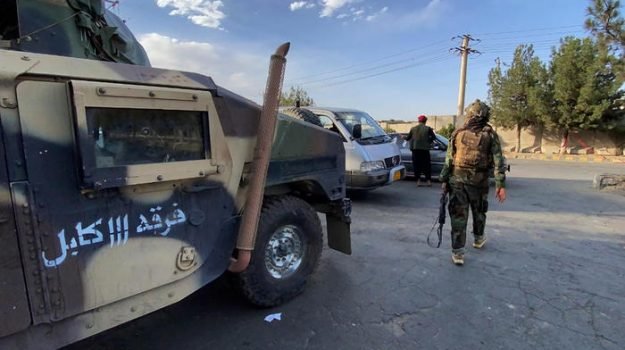 Afghanistan, i talebani impiccano quattro rapitori nella zona di Herat