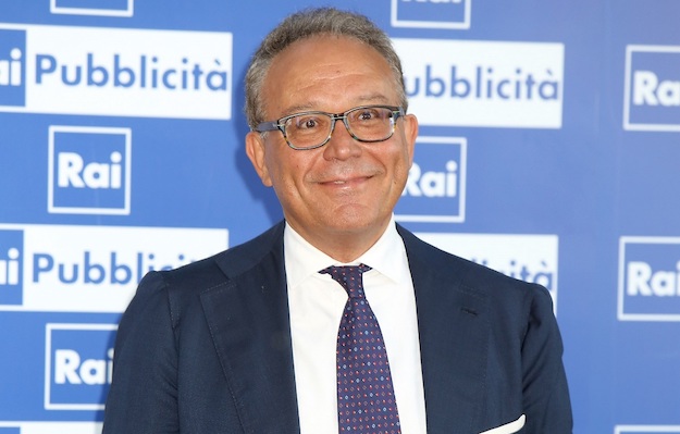 Roma, il giornalista Rai Enrico Varriale indagato per stalking dalla Procura nei confronti della ex compagnia. Lui nega: “Accuse false”