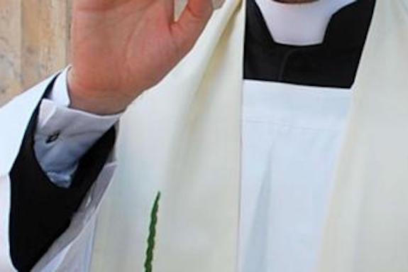 Toscana: in Versilia fermato un sacerdote con una dose di cocaina