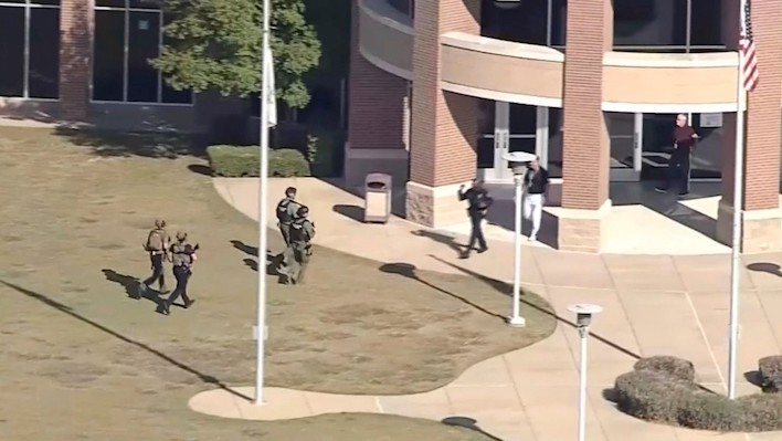 Usa, sparatoria in una scuola del Texas: almeno quattro i feriti
