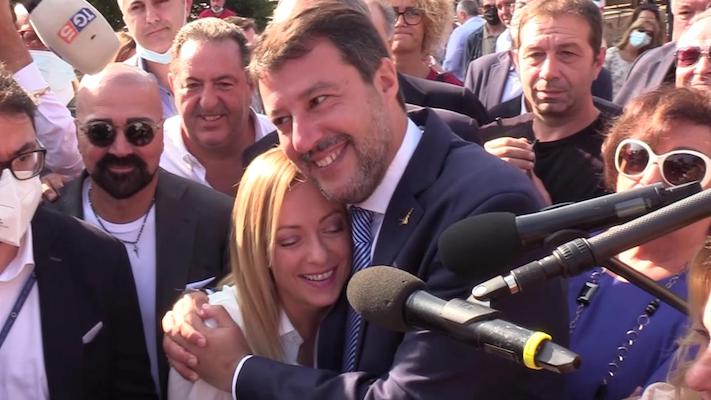 Elezioni a Roma, “pace fatta” a Spinaceto tra Giorgia Meloni e Matteo Salvini
