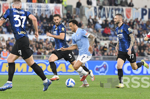 Calcio, la Lazio travolge 3 a 1 l’Inter all’Olimpico