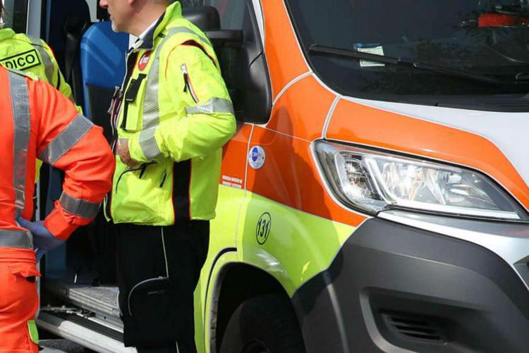 Cavaglietto (Novara): scontro tra un furgone e un’auto: muore una 15enne