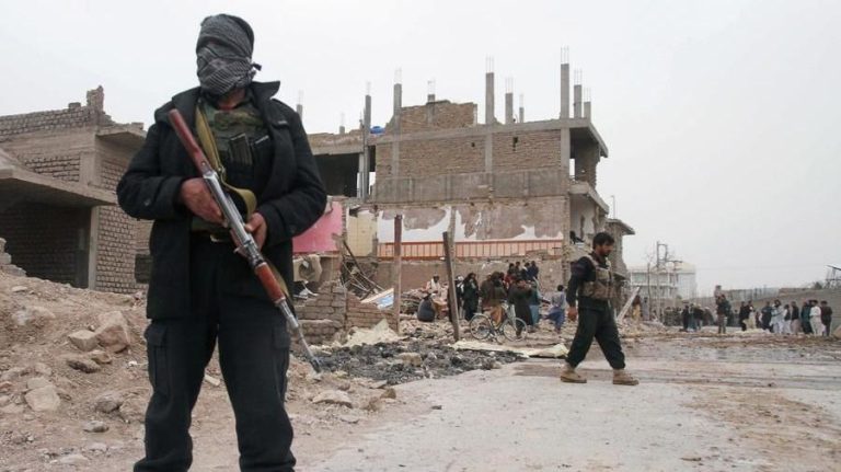 Afghanistan: scontro a fuoco nella zona di Herat: 16 morti tra cui 7 bambini