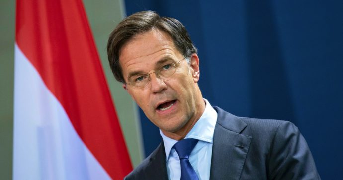 Il premier olandese Rutte: “Non vedo l’ora di lavorare con Meloni, rafforziamo i legami”