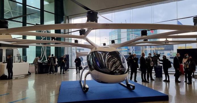 Roma, dal 2024 saranno operativi i “Volocopter”, il taxi volante  che collegherà l’aeroporto di Fiumicino con la Capitale