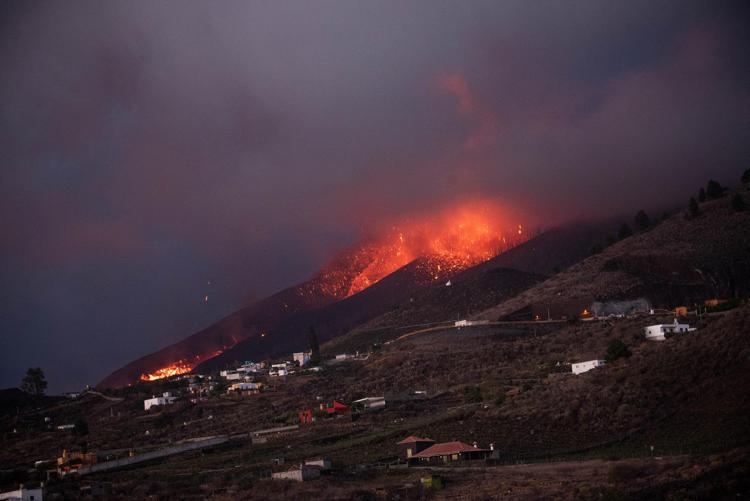 Canarie, quasi duemila case distrutte dalle eruzioni vulcaniche