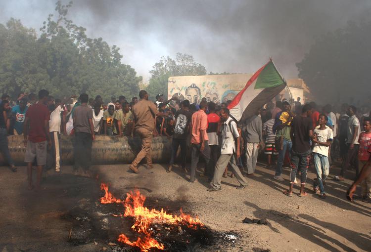 Sudan, proseguono le proteste contro il golpe militare: sette civili uccisi