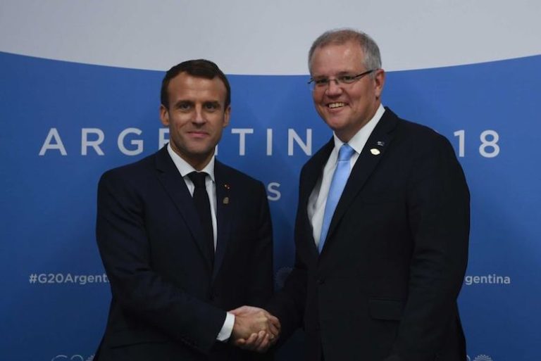 Torna la crisi tra la Francia e l’Australia sulla vicenda dei sottomarini per la pubblicazione di un sms tra il presidente Macron e Scott Morrison