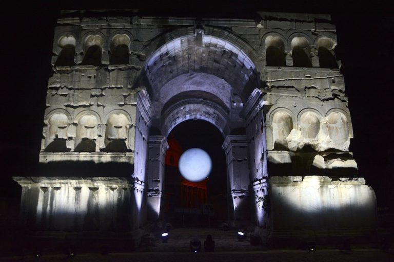 Roma, dopo anni di restauro riapre l’Arco di Giano del IV secolo