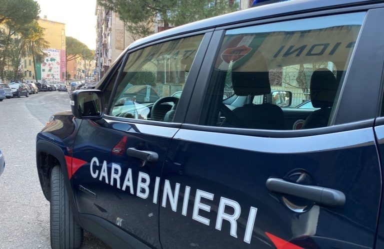 Roma, a Trastevere un 49enne è stato denunciato per minacce a pubblico ufficiale e danneggiamento