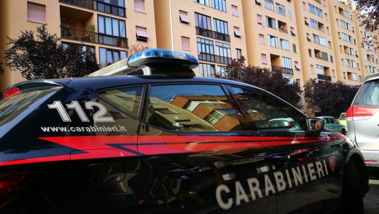 Roma, controlli dei carabinieri a Tor Bella Monaca: quattro arresti e 12 denunce