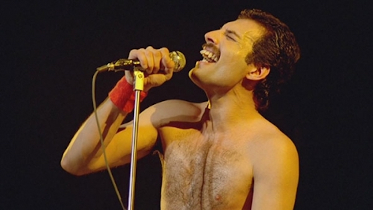 Musica, trent’anni fa moriva Freddie Mercury “la voce” più amata del rock