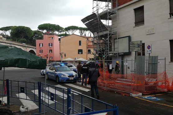 Roma, in via Gregorio VII un operaio cade da un’impalcatura e perde la vita