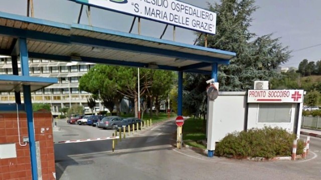 Napoli, aggredito un medico al Pronto Soccorso dell’ospedale Santa Maria delle Grazie