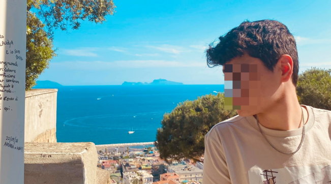 Napoli, messo sotto sequestro il ristorante dove è morto il 15enne dopo aver mangiato il sushi