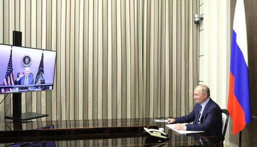 Crisi in Ucraina, colloquio telefonico di 50 minuti tra Putin e Biden