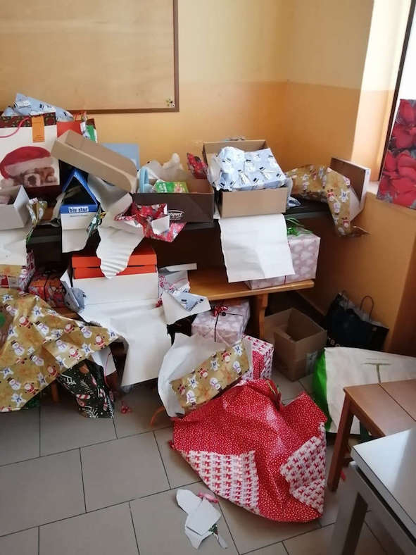 Vandalismo a Busto Arsizio (Varese), sconosciuti hanno distrutti 60 pacchi natalizi preparati dalla Caritas