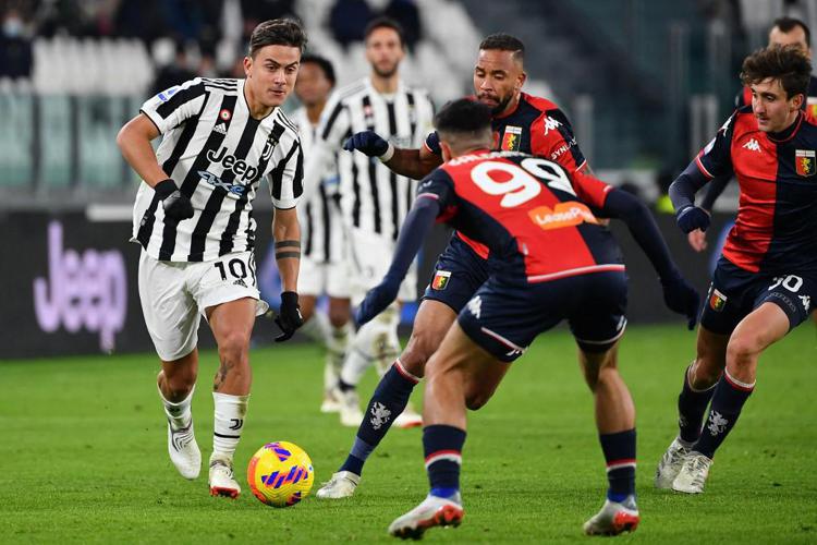 Calcio, la Juventus vince 2-0 contro il Genoa