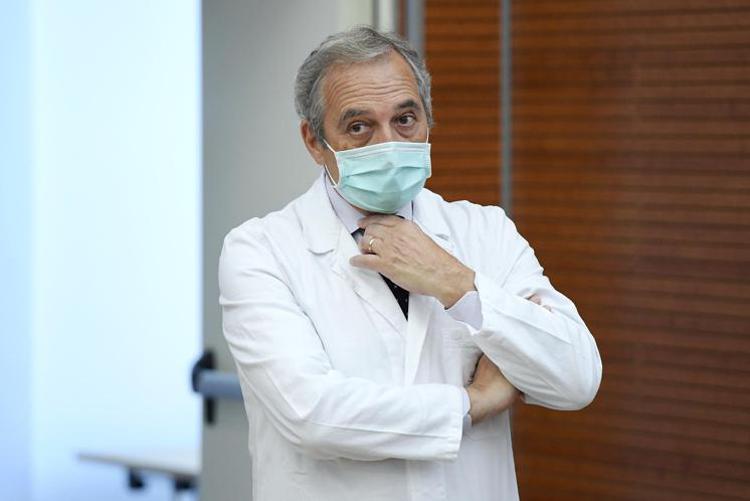 Covid, parla il professor Vaia (Spallanzani): “In Sudafrica ci hanno chiesto una collaborazione per sperimentare insieme un nuovo vaccino a mRna”