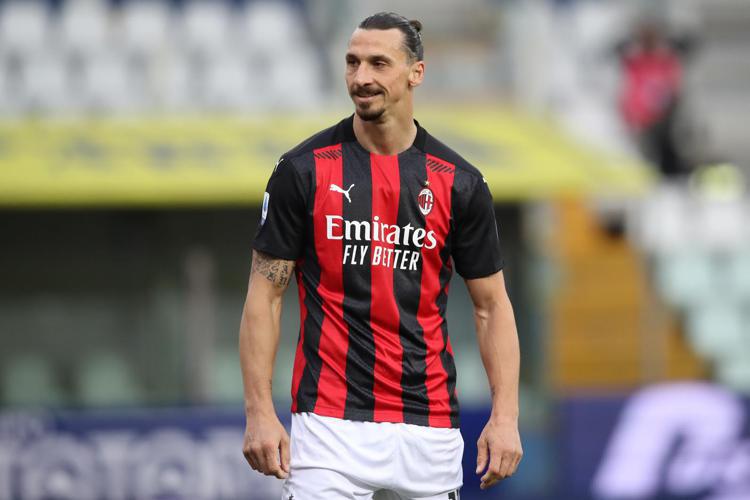 Calcio, parla Ibrahimovic: “Voglio giocare il più possibile e spero di rimanere al Milan per tutta la vita”