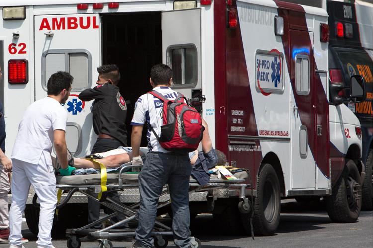 Tragico incidente stradale in Messico: scontro tra due camion carichi di migranti, morte 53 persone