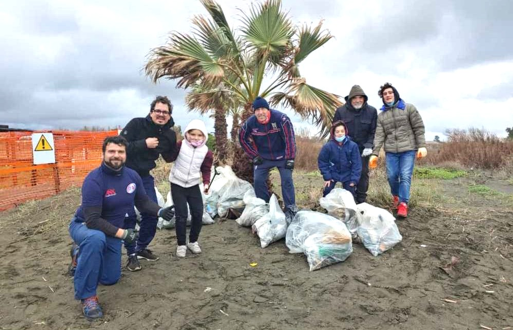 Giornata di pulizia  per la Rugby Ladispoli a Campo di Mare