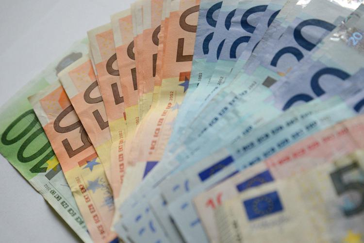 Nel 2022 è aumentato dell’8,4% rispetto all’anno precedente il numero di banconote false in euro rilevate e ritirate dalla circolazione