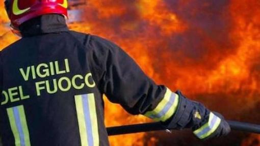 Arsoli (Roma), incendio in una palazzina di tre piani: salvati tre bambini