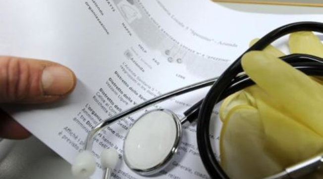 Teramo: arrestato un ginecolo che aveva proposto “cure alternative” per un paziente che è poi morto