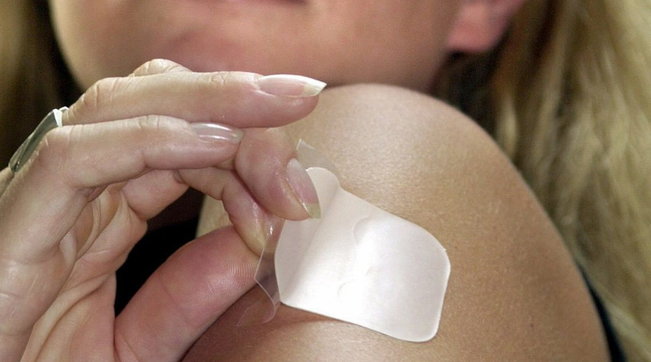 Covid, in Svizzera sarà testato un vaccino in forma di cerotto