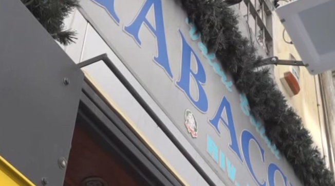 Covid, l’ira della Federazione dei tabaccai contrari all’obbligo del Green pass