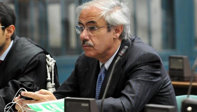 Catania, l’ex governatore della Sicilia Raffaele Lombardo assolto dall’accusa di concorso esterno in associazione mafiosa
