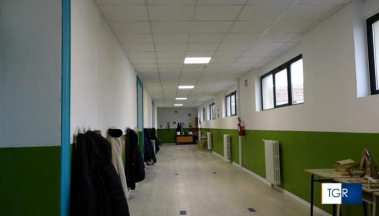 Il Tar della Sicilia sospende le ordinanze di chiusura delle scuole di Palermo e Agrigento