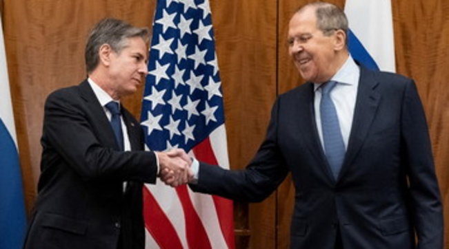 Crisi in Ucraina, ai negoziati la Russia rilancia: “Via Bulgaria e Romania dalla Nato”