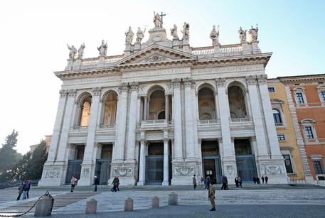 Roma, per il funerale nazista Il Vicariato “deplora con fermezza quanto accaduto”