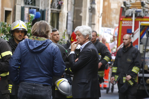 Roma, due albanesi sono entrati nell’appartamento di Gianni Rivera. Dopo aver provocato un incendio sono stati arrestati dalla polizia