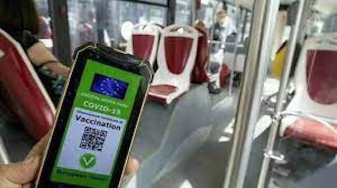 Prima multa a Roma per un passeggero di un autobus trovato sprovvisto di Super Green Pass