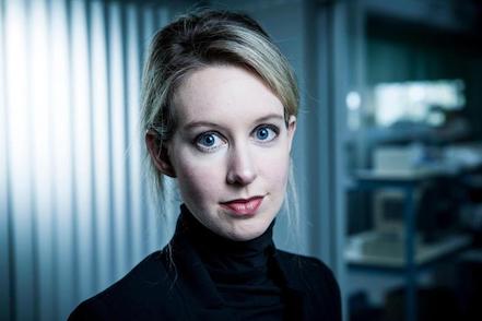 Usa, condannata per frode fiscale Elizabeth Holmes: è la fondatrice dell’azienda sanitaria Theranos