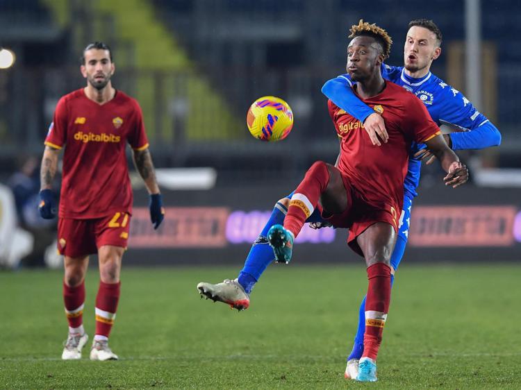 Calcio, prosegue la striscia positiva della Roma: 4-2 contro l’Empoli