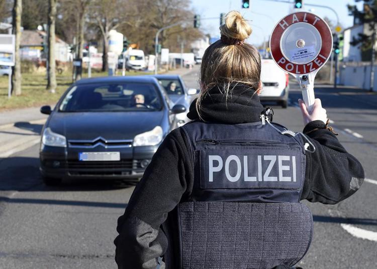 Germania, due poliziotti uccisi nei pressi di Kaiserslautern durante un controllo del traffico