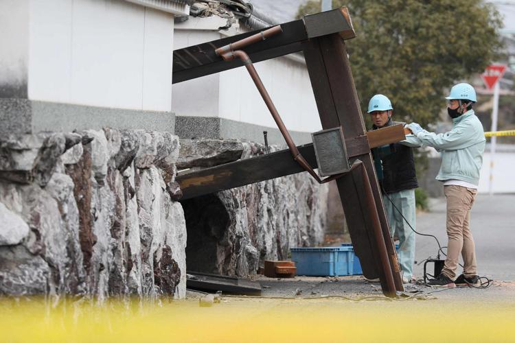 Giappone, forte scosse sismica di magnitudono 6.6: dieci persone ferite