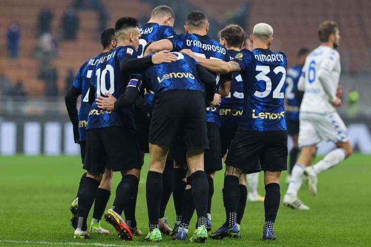 Calcio, l’Inter batte l’Empoli 3-2 e si qualifica ai quarti di finale di Coppa Italia