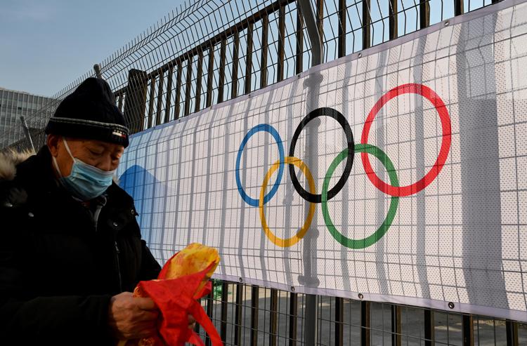 Giochi olimpici a Pechino: la Cina ‘avverte’ i suoi atleti: “Punizioni per eventuali dichiarazioni critiche contro il governo”