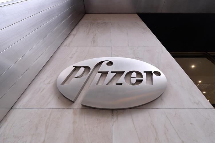 Covidm, Al via lo studio clinico di Pfizer e BioNTech sul candidato vaccino per la variante Omicron