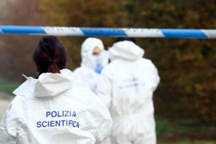 Roma, trovata morta in casa una 41enne in zona San Paolo: indaga la Squadra Mobile