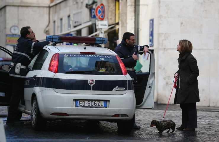 Ardea (Roma), svolta nell’omicidio di Graziella Bartolotta, ha confessato in carcere il figlio Fabrizio: “Ho ucciso mia madre”