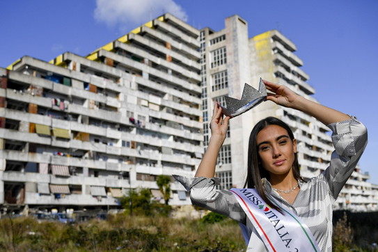 La neo miss Italia Zedui Di Palma è tornata nella sua Scampia